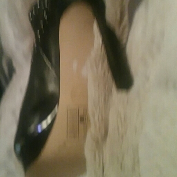 Michael Kors studded bootie - Picture 4 of 4